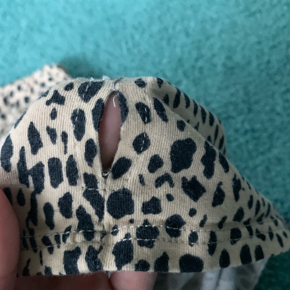 Brandy Melville cheetah print tie top - Picture 4 of 4